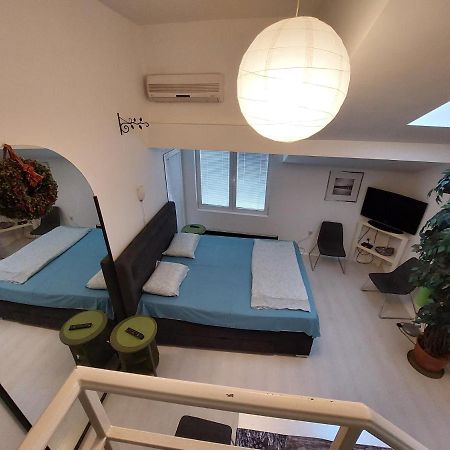 Sweet Apartments Or Rooms Nis Luaran gambar