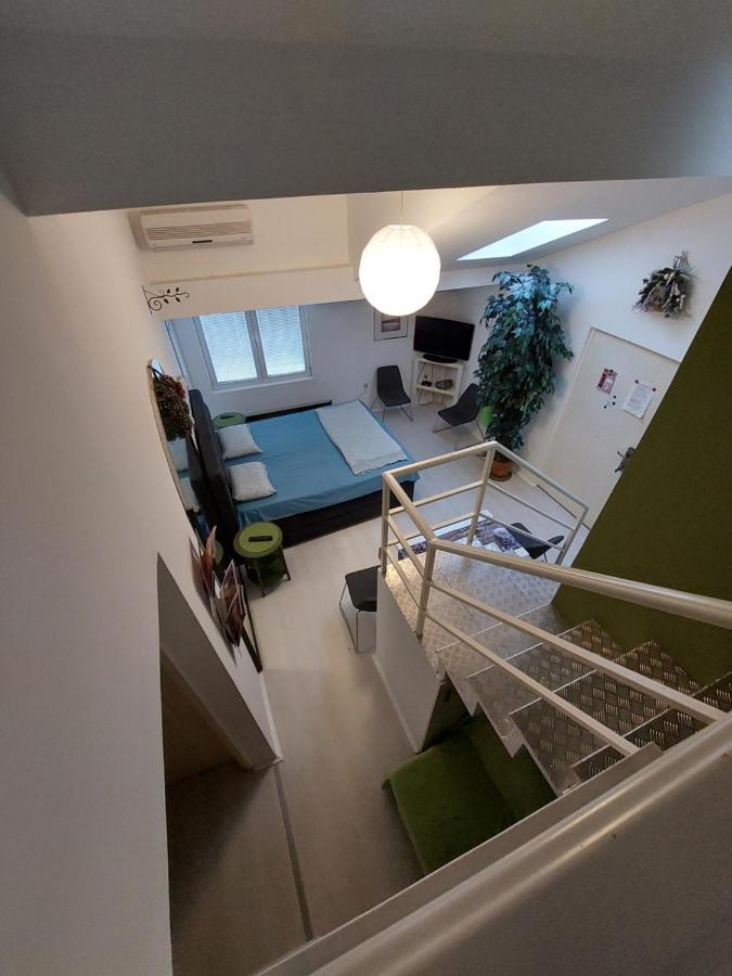 Sweet Apartments Or Rooms Nis Luaran gambar