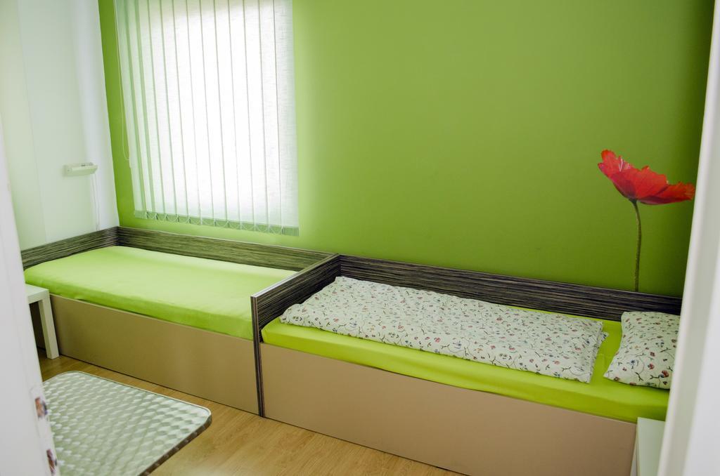 Sweet Apartments Or Rooms Nis Luaran gambar