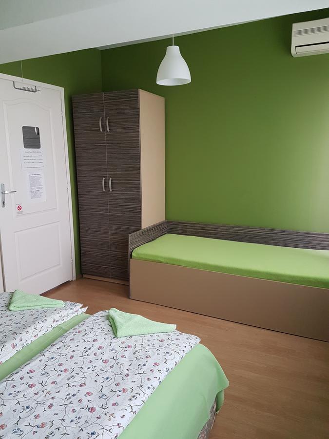 Sweet Apartments Or Rooms Nis Luaran gambar