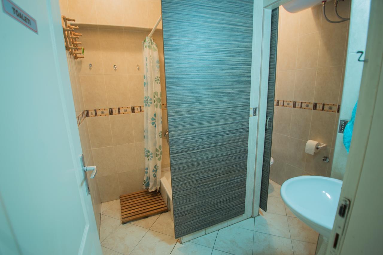Sweet Apartments Or Rooms Nis Luaran gambar