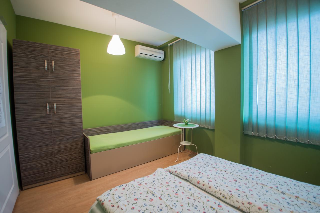 Sweet Apartments Or Rooms Nis Luaran gambar