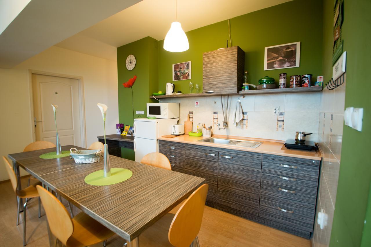 Sweet Apartments Or Rooms Nis Luaran gambar